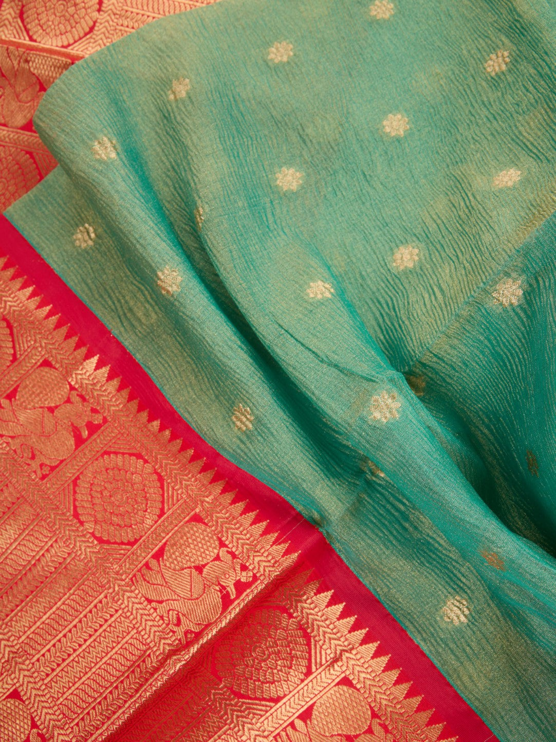 Pure Handloom Crushed Silk with Luxe Kanchipuram Weaving Border