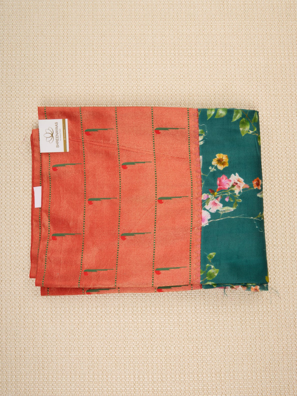 Pure Handloom Silk with Exquisite Digital Floral Prints & Paithani Muniya Border