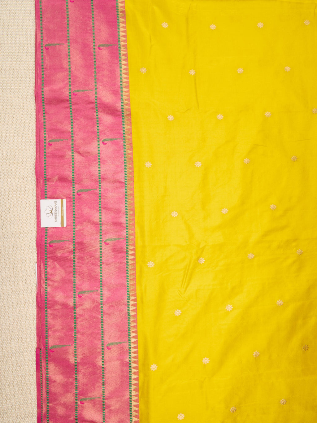 Pure Handloom Silk with Heritage Paithani Muniya Border