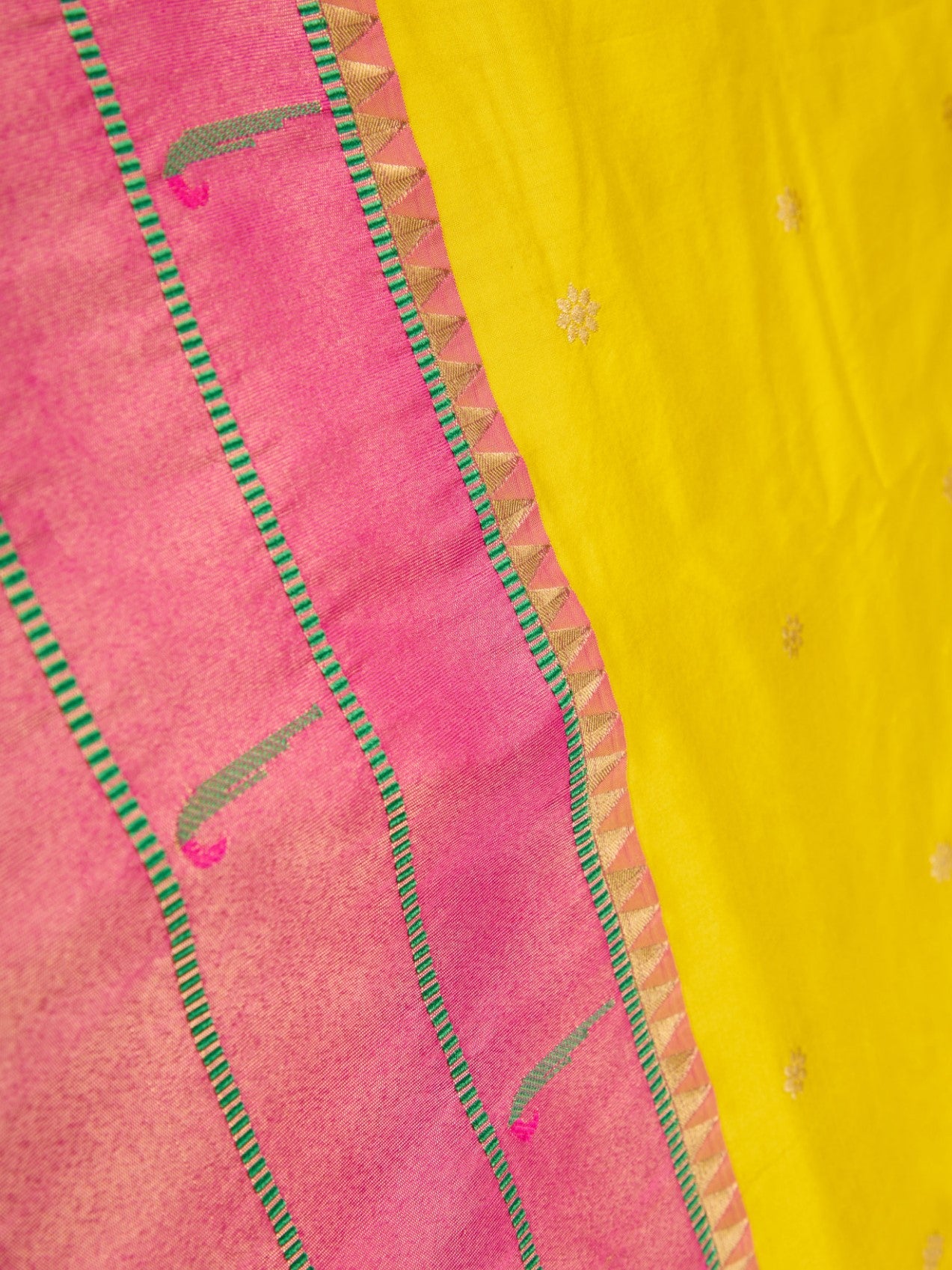Pure Handloom Silk with Heritage Paithani Muniya Border