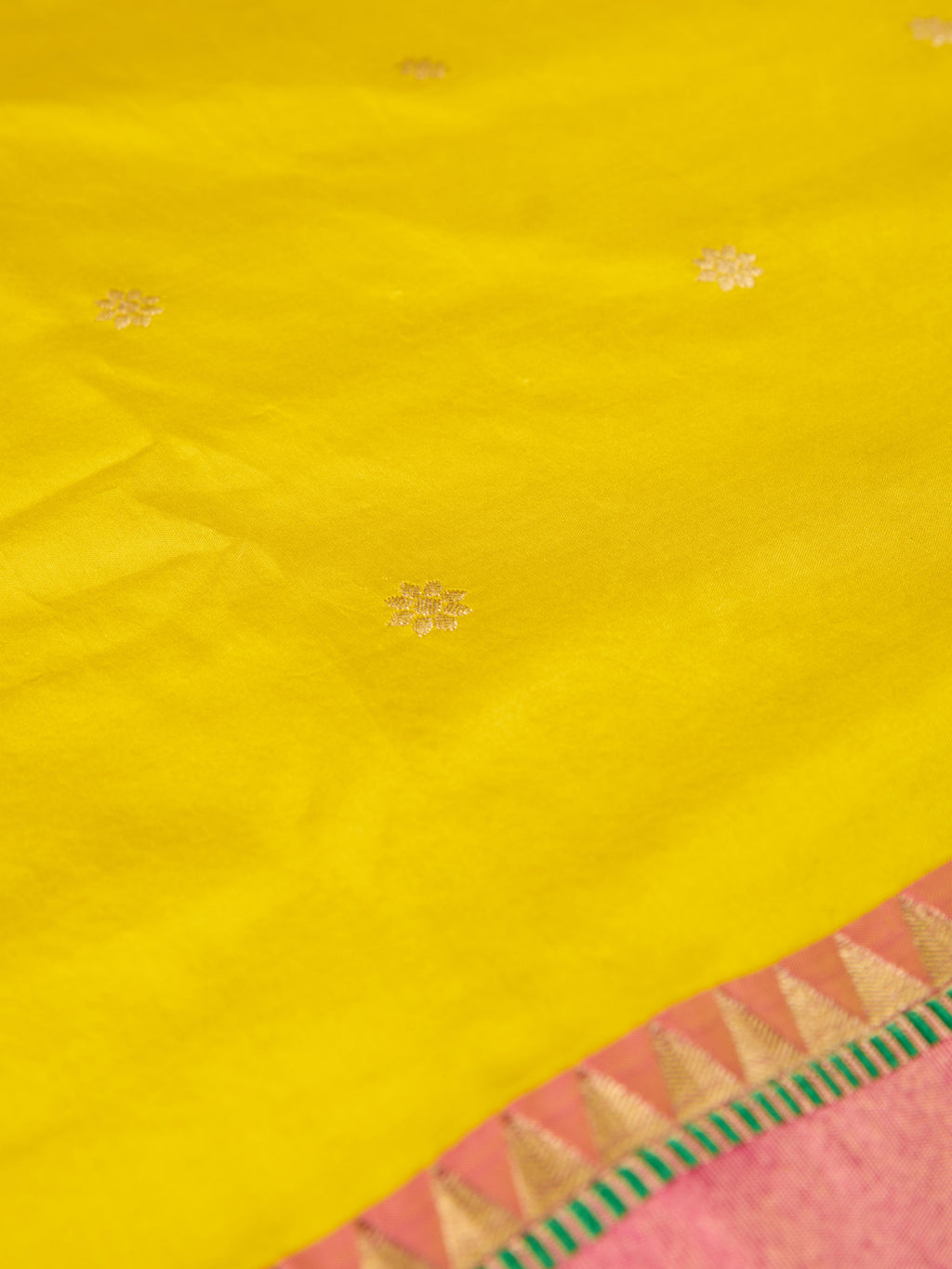Pure Handloom Silk with Heritage Paithani Muniya Border