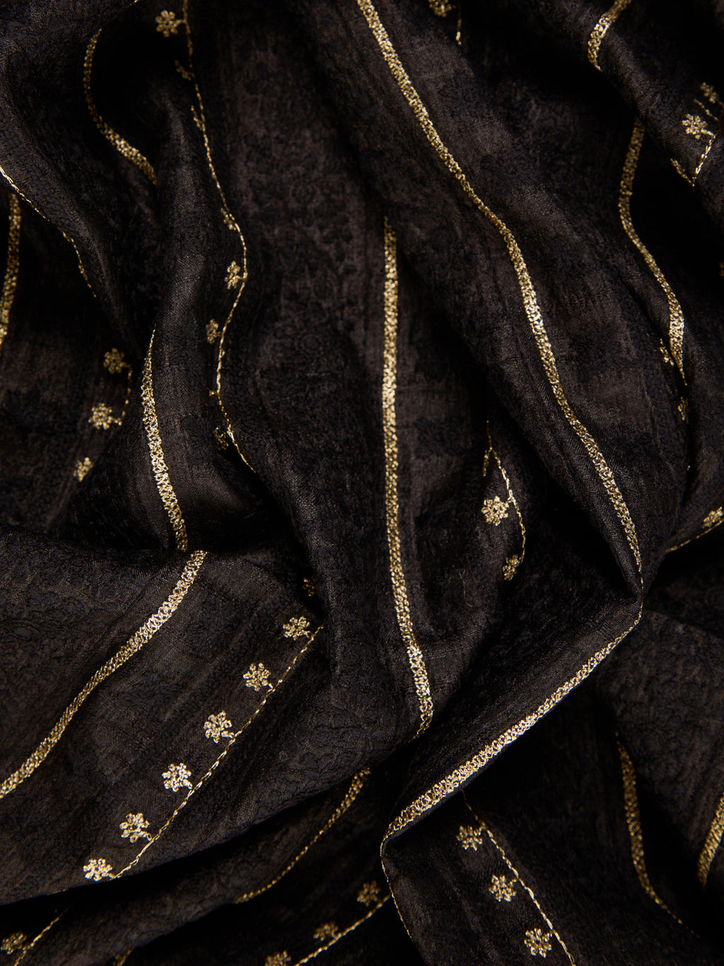 Pure Tusser Fabric with Sophisticated Thread & Zari Work