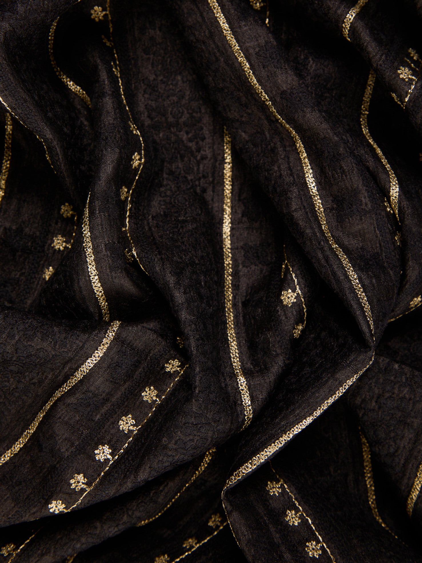 Pure Tusser Fabric with Sophisticated Thread & Zari Work