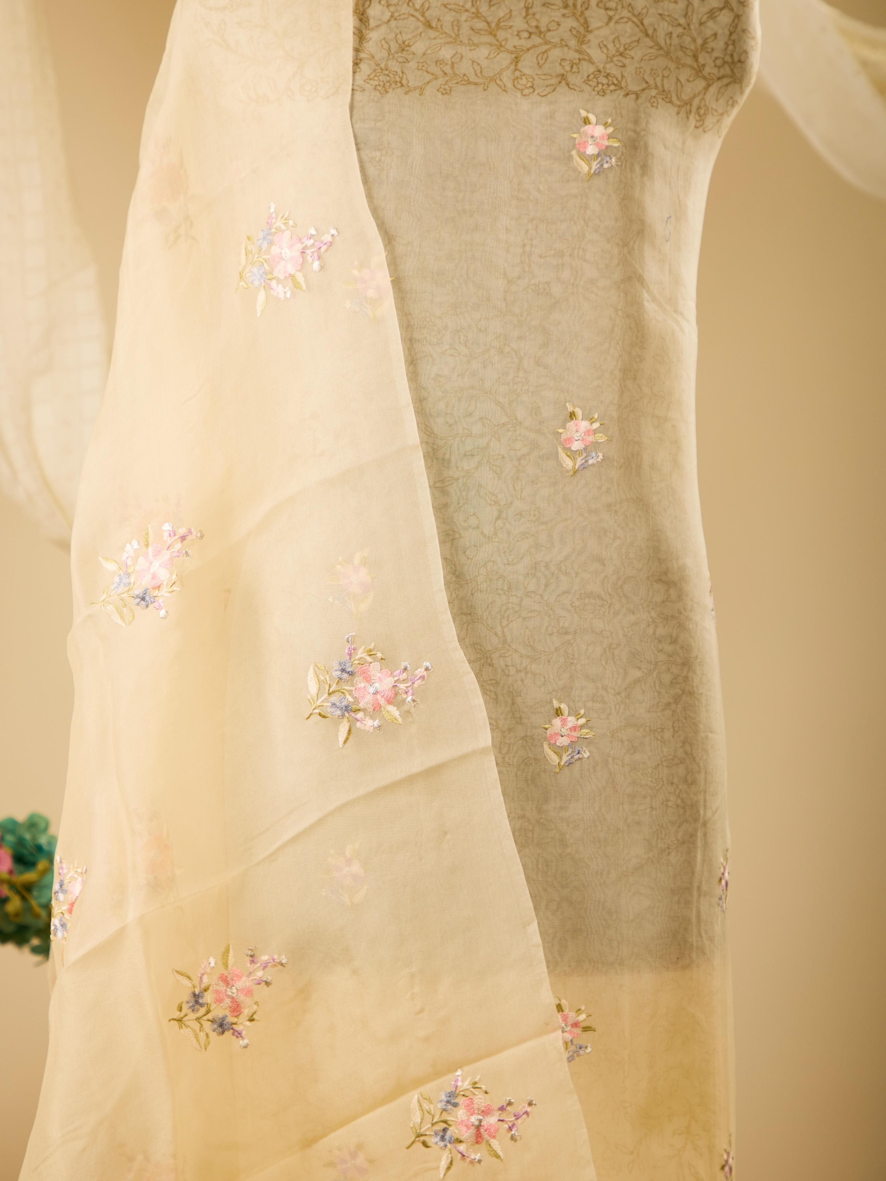Pure Organza Top with Beautiful Threadwork, Paired with Santoon Bottom & Organza Dupatta with Embroidery