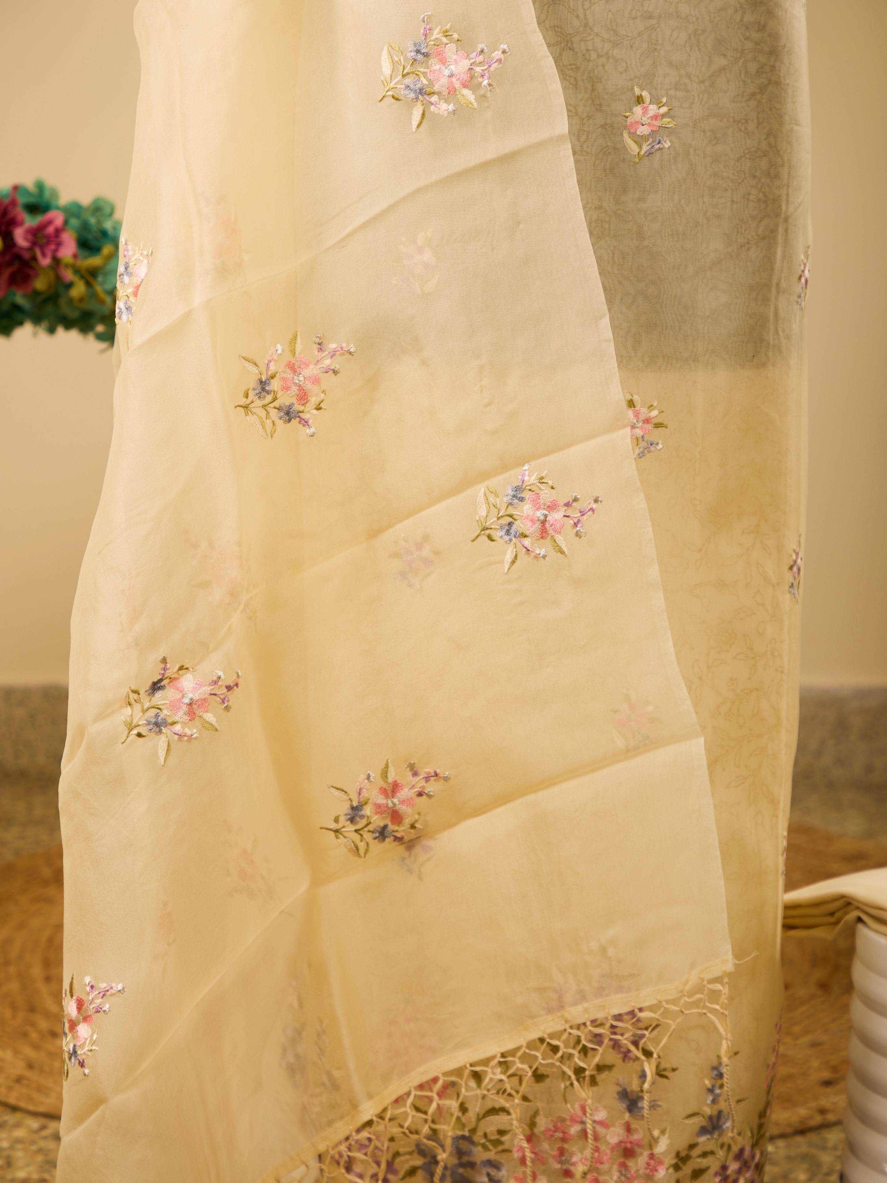 Pure Organza Top with Beautiful Threadwork, Paired with Santoon Bottom & Organza Dupatta with Embroidery