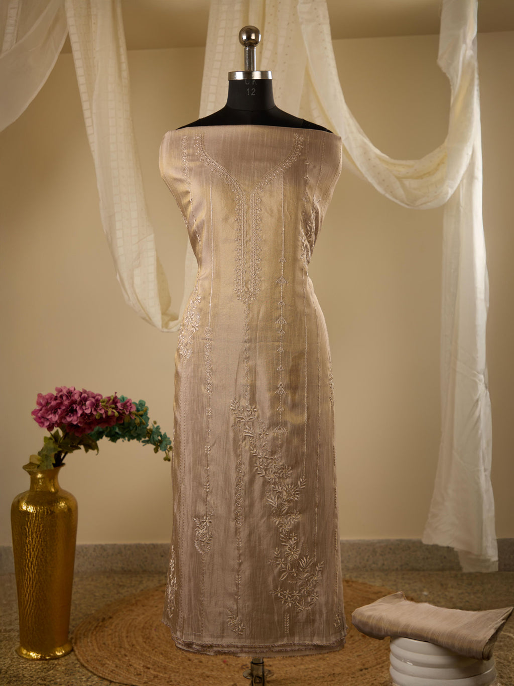 Tissue Linen Top with Embroidery, Paired with Plain Tissue Linen Bottom