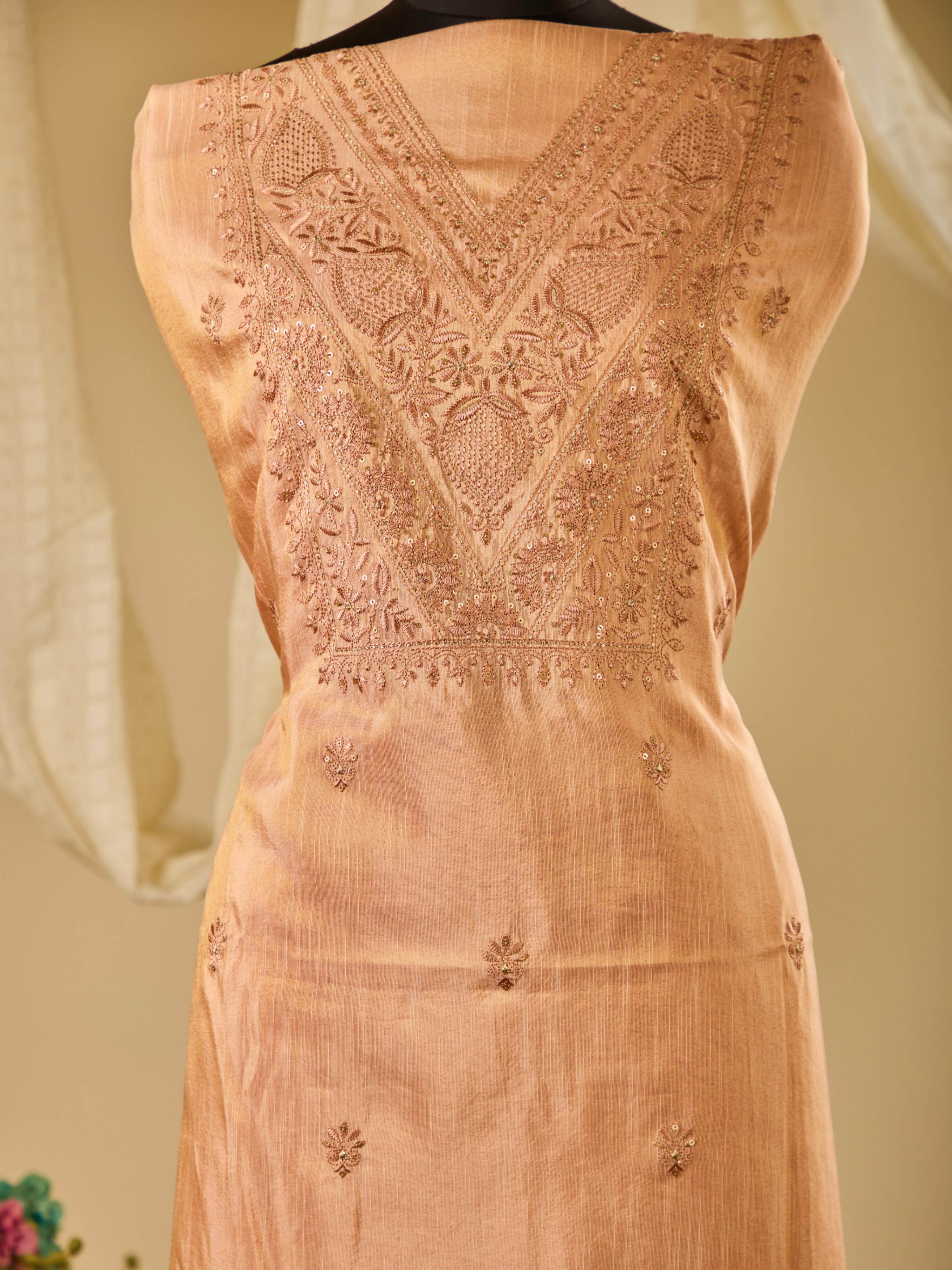 Tissue Linen Top with Embroidery, Paired with Plain Tissue Linen Bottom