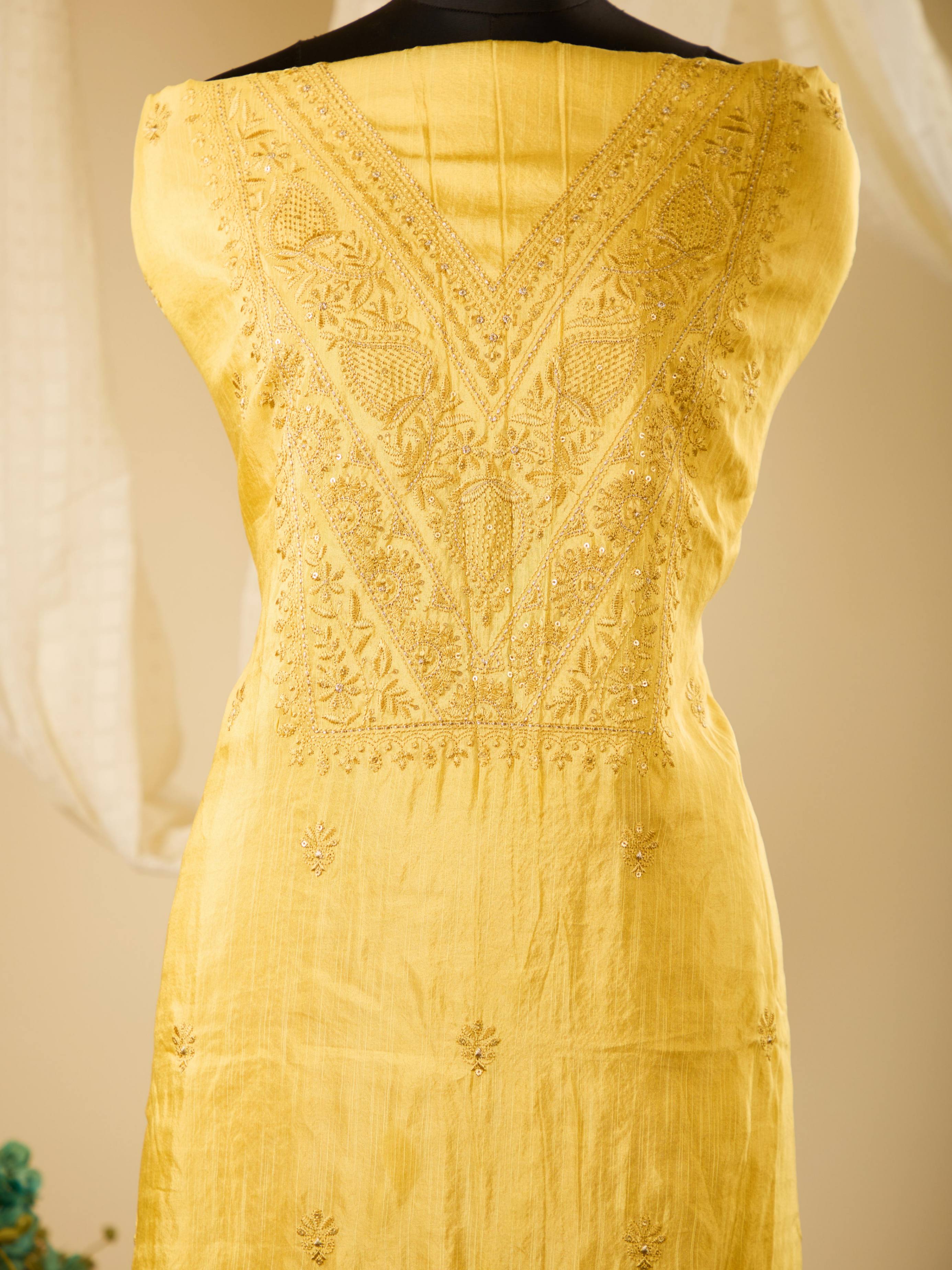Tissue Linen Top with Embroidery, Paired with Plain Tissue Linen Bottom