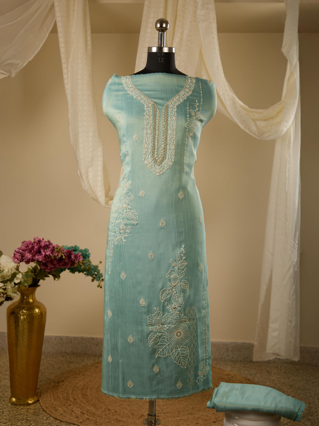 Tissue Linen Top with Embroidery, Paired with Plain Tissue Linen Bottom